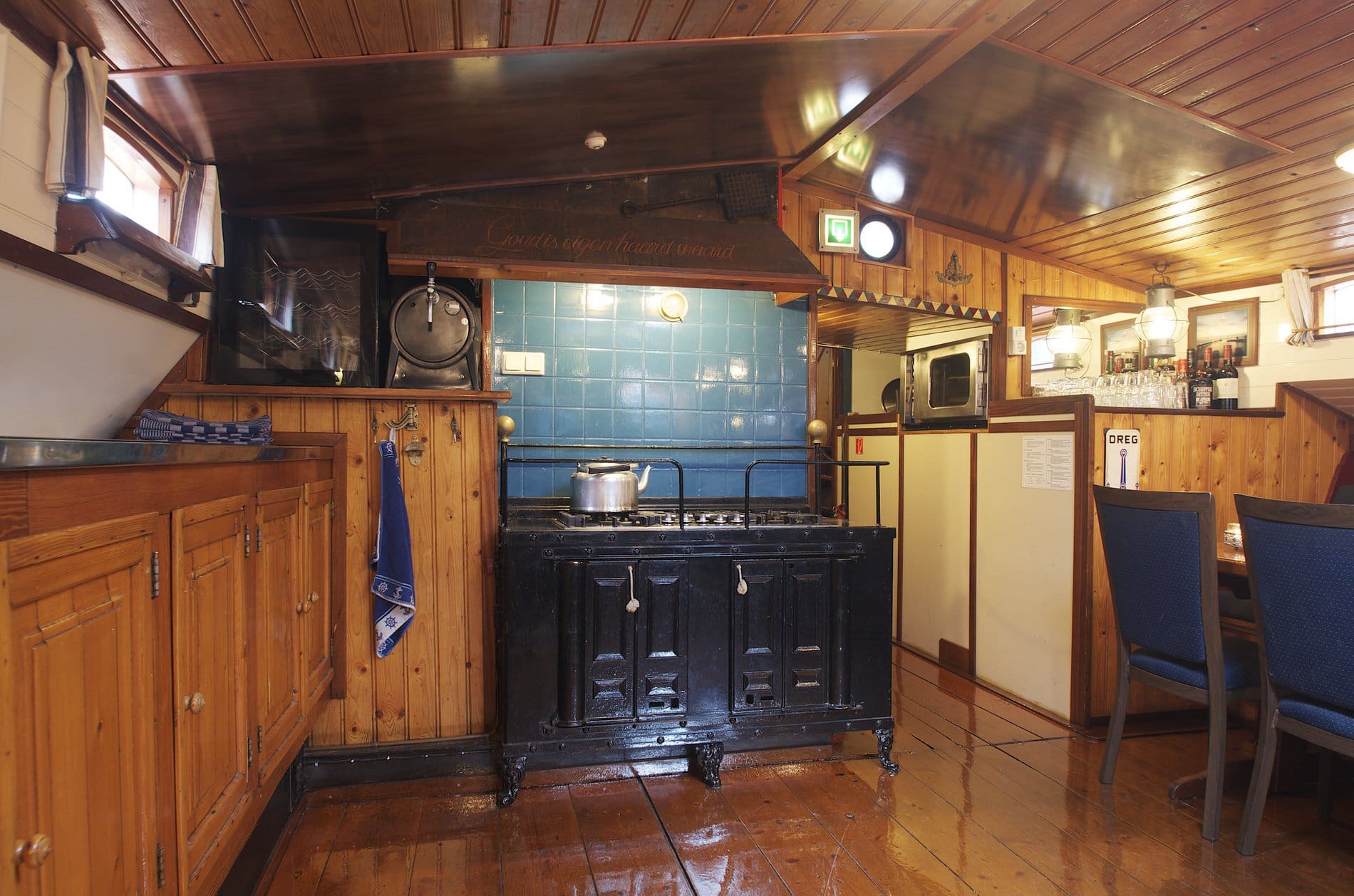 Interieur van het zeilschip