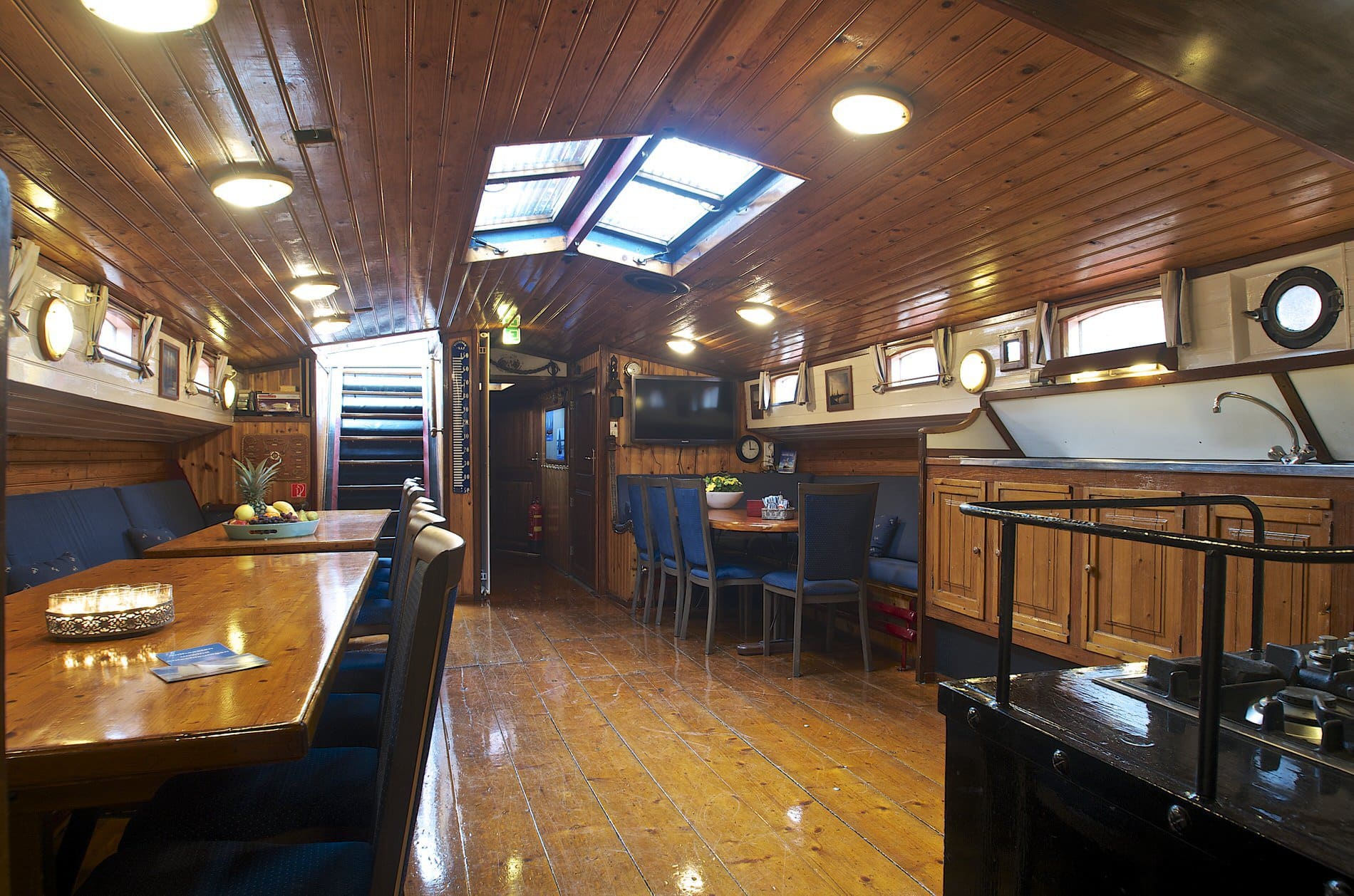 Interieur van het zeilschip