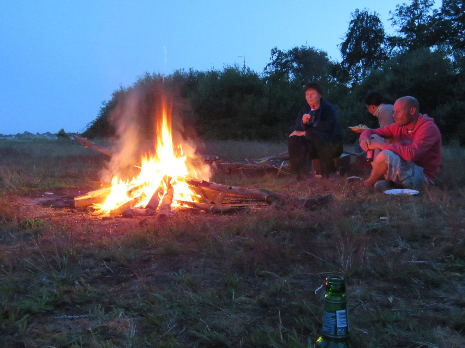 Zeilen met scholieren en jongeren op het IJsselmeer