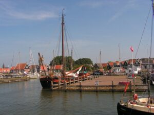 Marken Arrangement