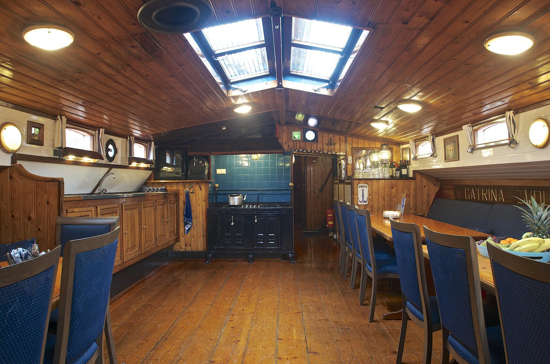 Boat 'n Breakfast